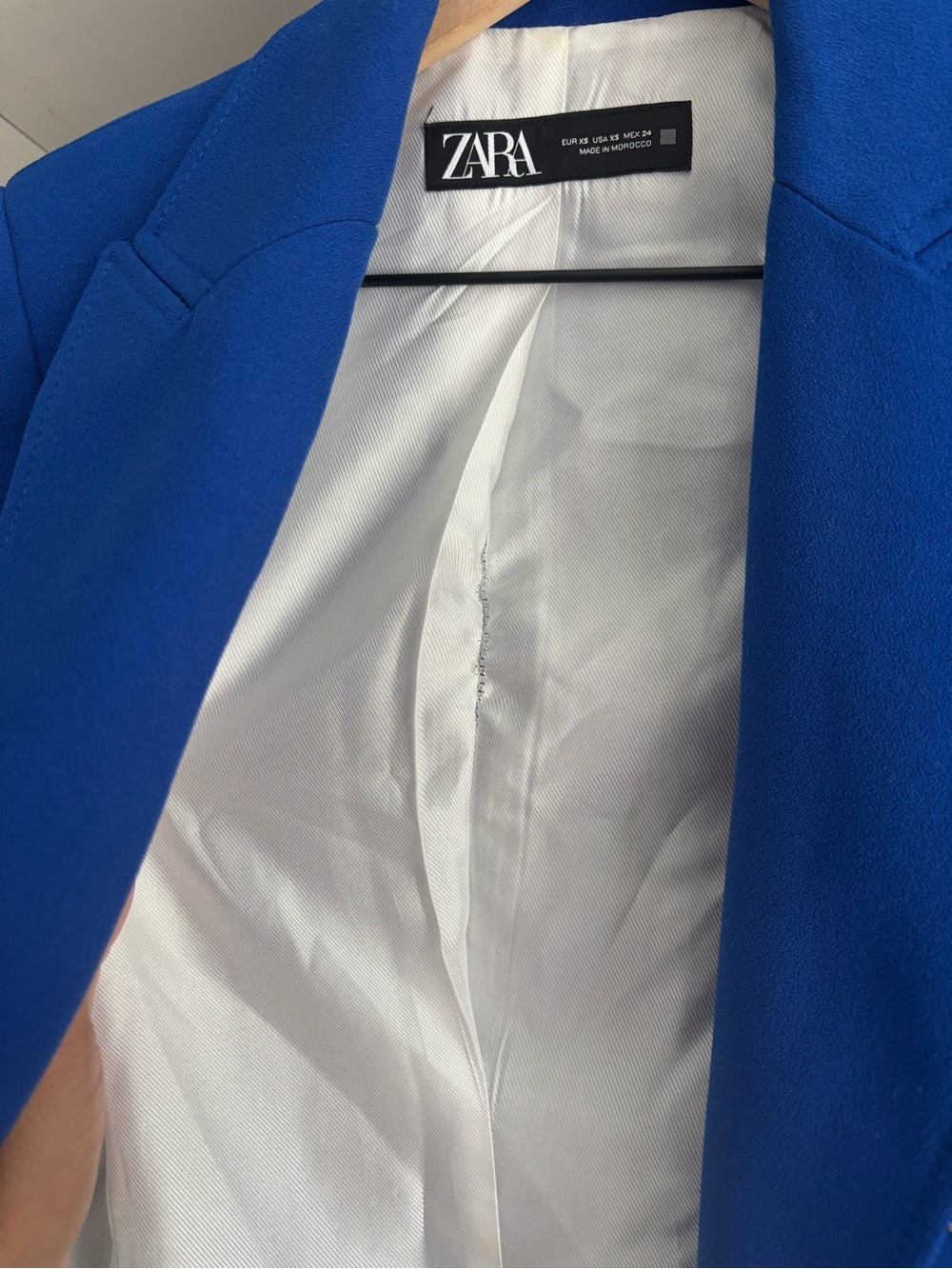Zara Cobalt Blue Blazer with Gold-Tone Detail - Picture 3 of 4